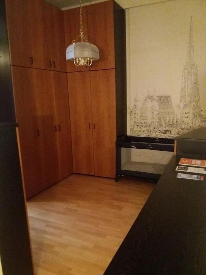 Geraeumige Zentrumsnahe Altbauwohnung Vienna Exterior photo